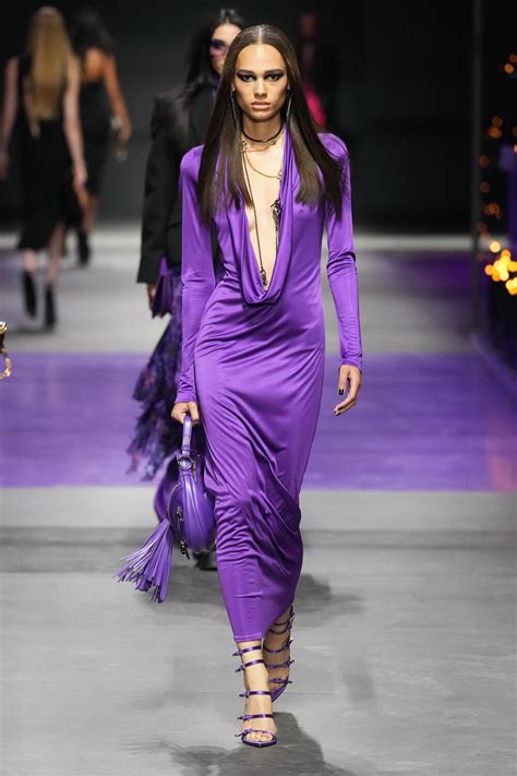 versace pra|Versace runway collection.